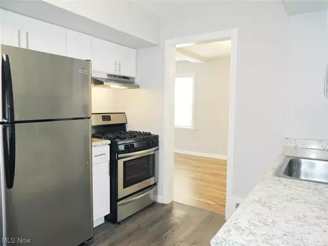 714 E 254th St, Euclid, OH 44132 photo 5