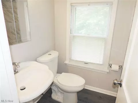 714 E 254th St, Euclid, OH 44132 photo 9