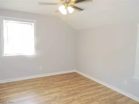 714 E 254th St, Euclid, OH 44132 photo 7