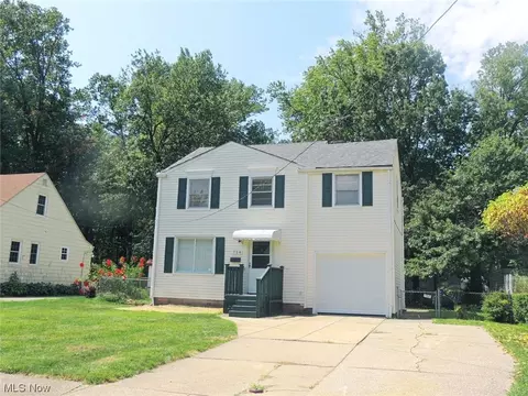 714 E 254th St, Euclid, OH 44132