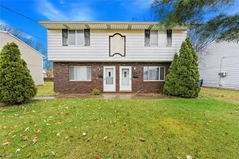 2517-2521 Crehore St, Lorain, OH 44052