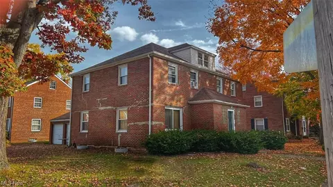 3725 4th St NW, Canton, OH 44708 photo 2