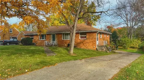4623 12th St NW, Canton, OH 44708 photo 1