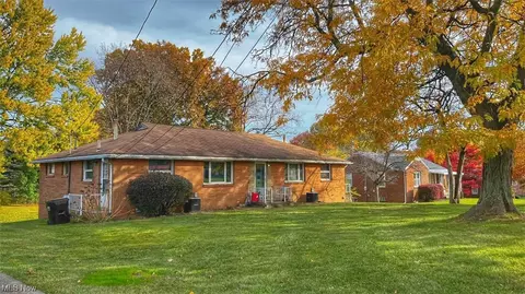 4623 12th St NW, Canton, OH 44708 photo 3