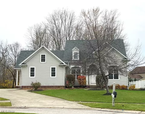 188 Kingsbury Pt, Madison, OH 44057