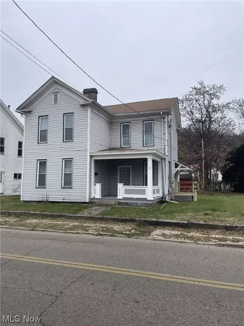 1025 Commerce St, Wellsville, OH 43968