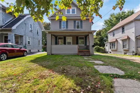 84 E Mapledale Ave, Akron, OH 44301