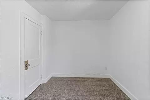 84 E Mapledale Ave, Akron, OH 44301 photo 21