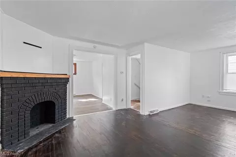 84 E Mapledale Ave, Akron, OH 44301 photo 6