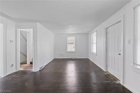 84 E Mapledale Ave, Akron, OH 44301 photo 7