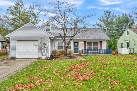 103 Edgewood Dr, Berea, OH 44017