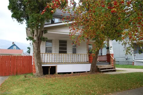 4245 W 22 St, Cleveland, OH 44109