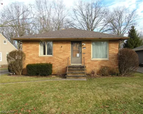 23340 Alexander Rd, North Olmsted, OH 44070