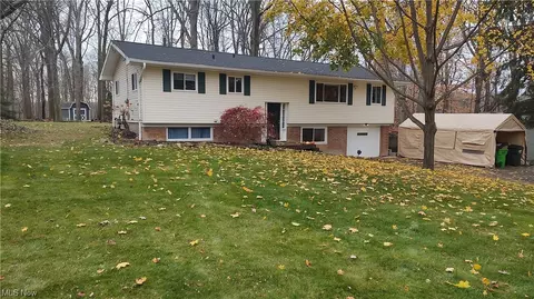 597 Wring Dr, Tallmadge, OH 44278