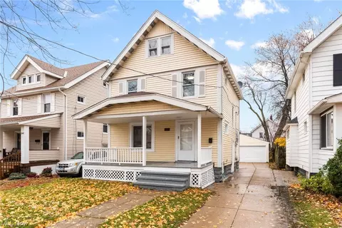 3069 W 115th St, Cleveland, OH 44111