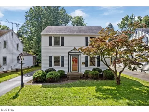 251 Elm Dr, Wooster, OH 44691