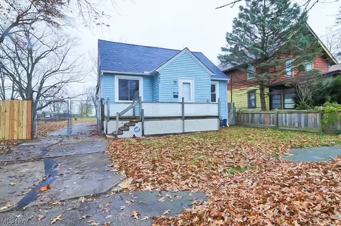 917 E 34th St, Lorain, OH 44055 photo 3