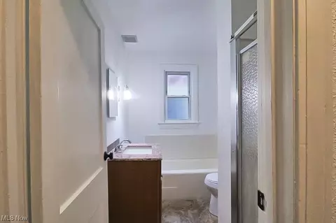 917 E 34th St, Lorain, OH 44055 photo 17