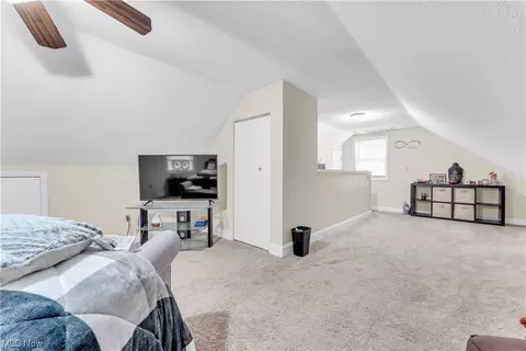 310 E 276th St, Euclid, OH 44132 photo 22