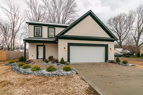 931 Elm St, Painesville, OH 44077