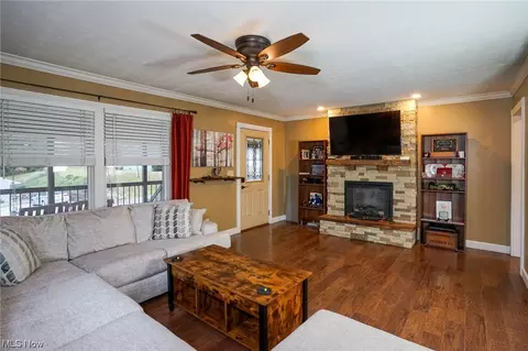 1220 Oak St, Dover, OH 44622 photo 5