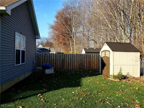 113 Rauscher Ct, Elyria, OH 44035 photo 8
