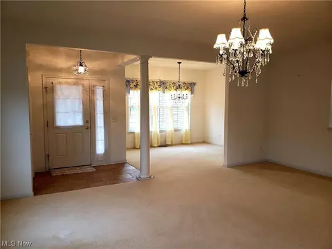 113 Rauscher Ct, Elyria, OH 44035 photo 9