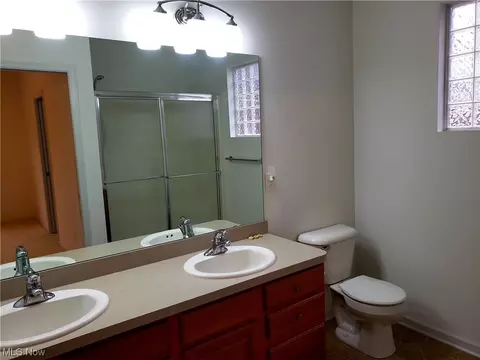 113 Rauscher Ct, Elyria, OH 44035 photo 4