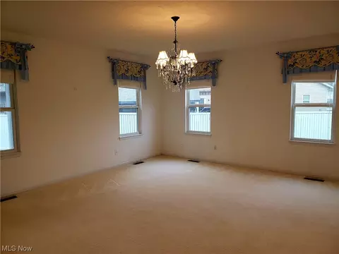 113 Rauscher Ct, Elyria, OH 44035 photo 11