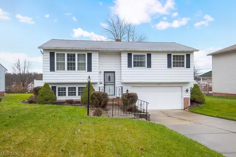 24851 Ridgeline Dr, Bedford Heights, OH 44146