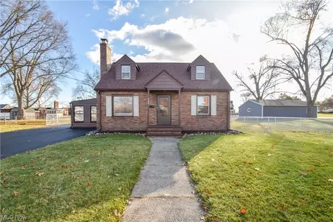 4448 Emma Pl NW, Canton, OH 44708