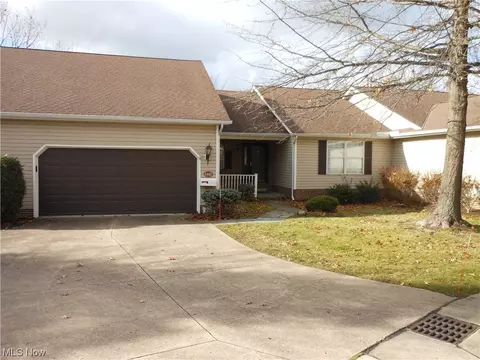 8441 Bushnell Ct, Mentor, OH 44060