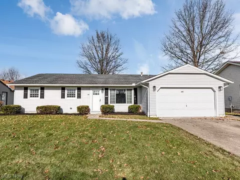 151 Loperwood Ln, Lagrange, OH 44050