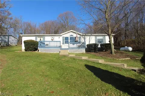 340 Lincoln View Dr, Dalton, OH 44618