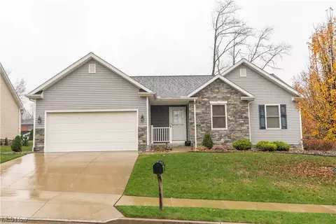 650 Hannah Cir, Canton, OH 44709