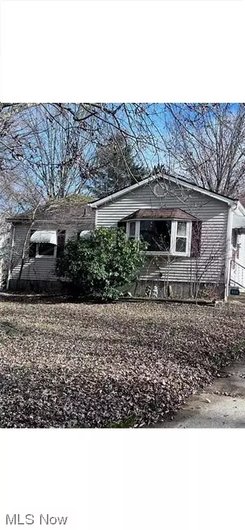 663 Majors Ln, Kent, OH 44240