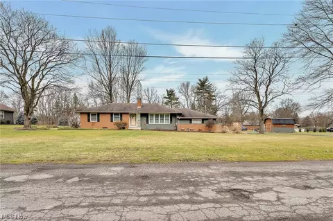 387 Cranberry Run Dr, Boardman, OH 44512 photo 2