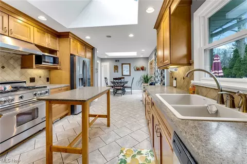 387 Cranberry Run Dr, Boardman, OH 44512 photo 8