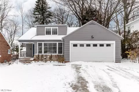 1079 Hillstone Rd, Cleveland Heights, OH 44121
