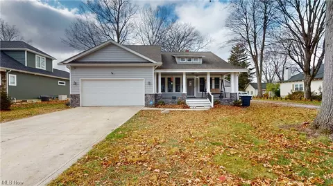 7400 Hart St, Mentor, OH 44060