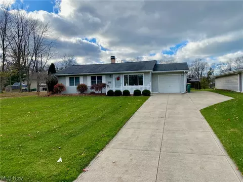 6330 Cumberland Dr, Mentor, OH 44060
