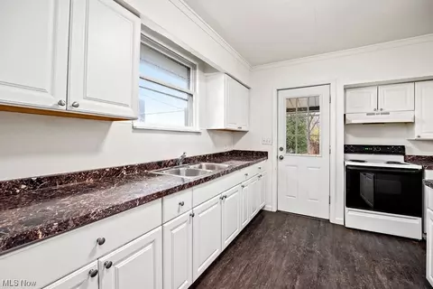 680 Oberlin Elyria Rd, Elyria, OH 44035 photo 10