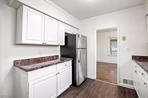 680 Oberlin Elyria Rd, Elyria, OH 44035 photo 12