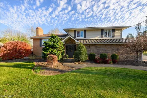 5304 Sibila Rd NW, Canton, OH 44718