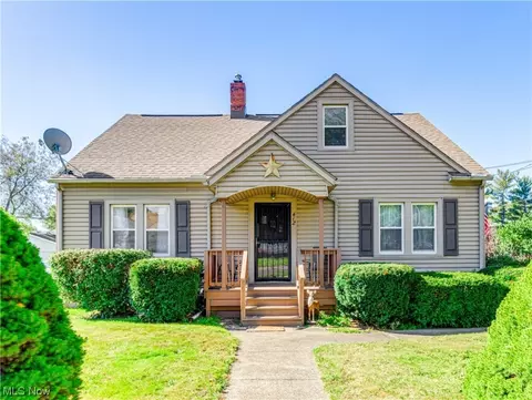 412 5th St NE, Barberton, OH 44203