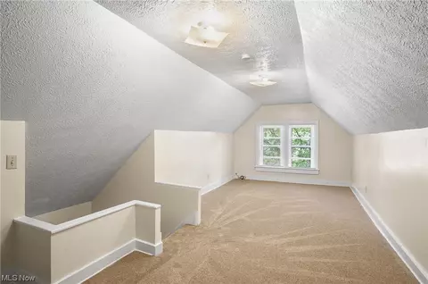1384 Moore St, Akron, OH 44301 photo 26