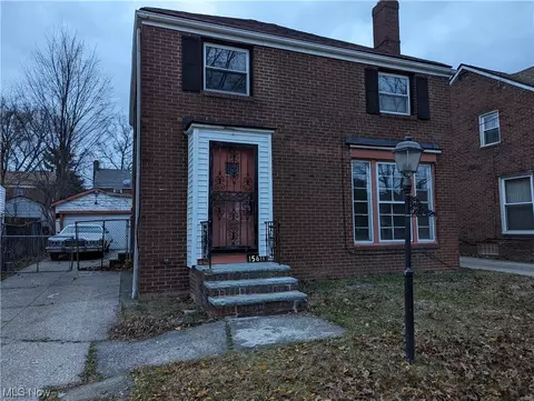 15611 Stockbridge Ave, Cleveland, OH 44128