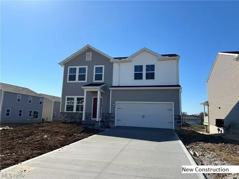 3060 Mcintosh Dr NE, Louisville, OH 44641