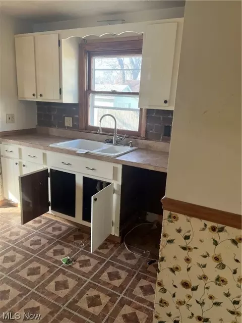 5209 Reed, Ashtabula, OH 44004 photo 5
