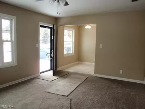 624 Penfield Ave, Elyria, OH 44035 photo 2